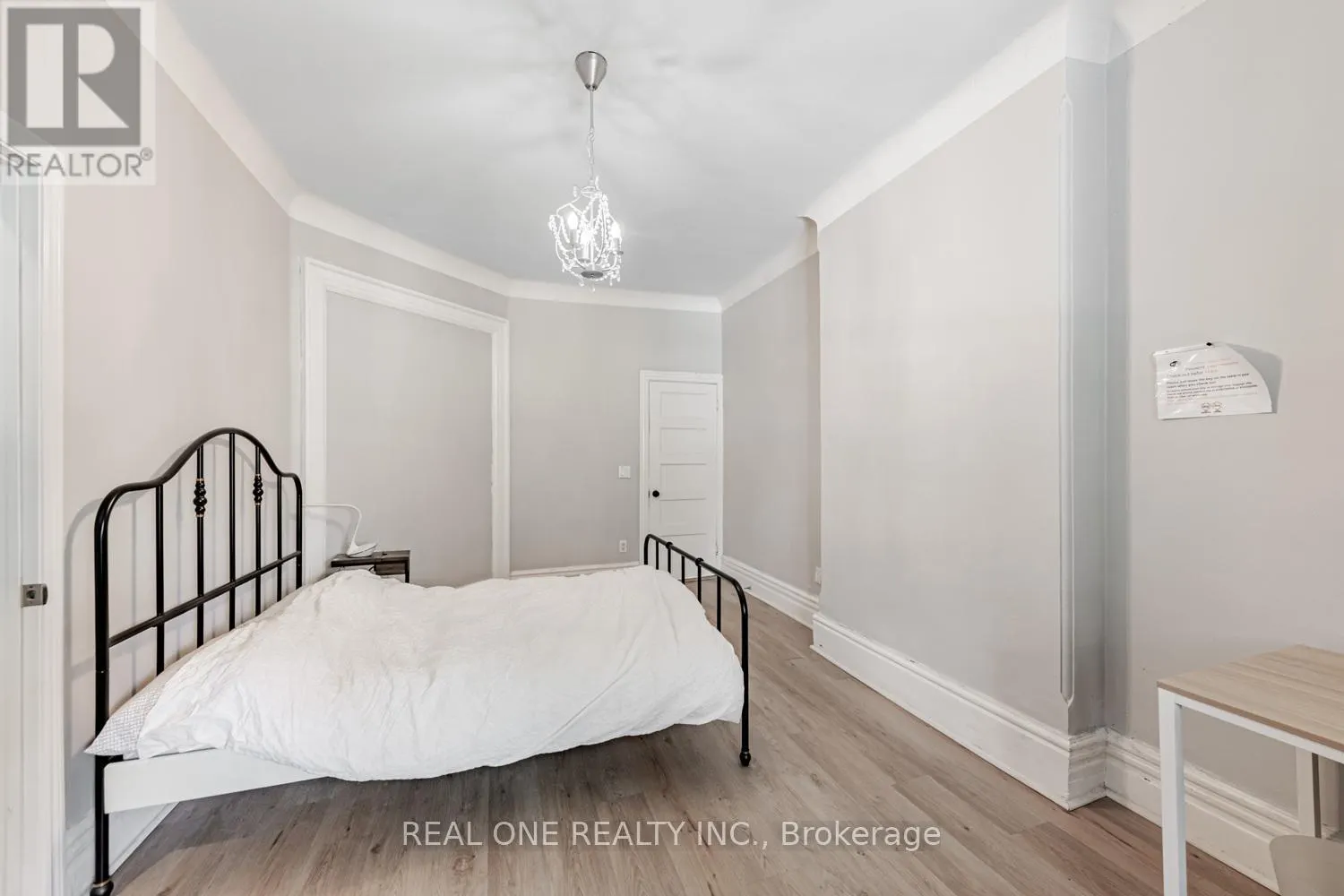 97 LIPPINCOTT STREET