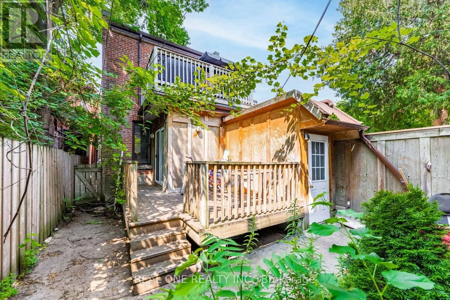 97 LIPPINCOTT STREET