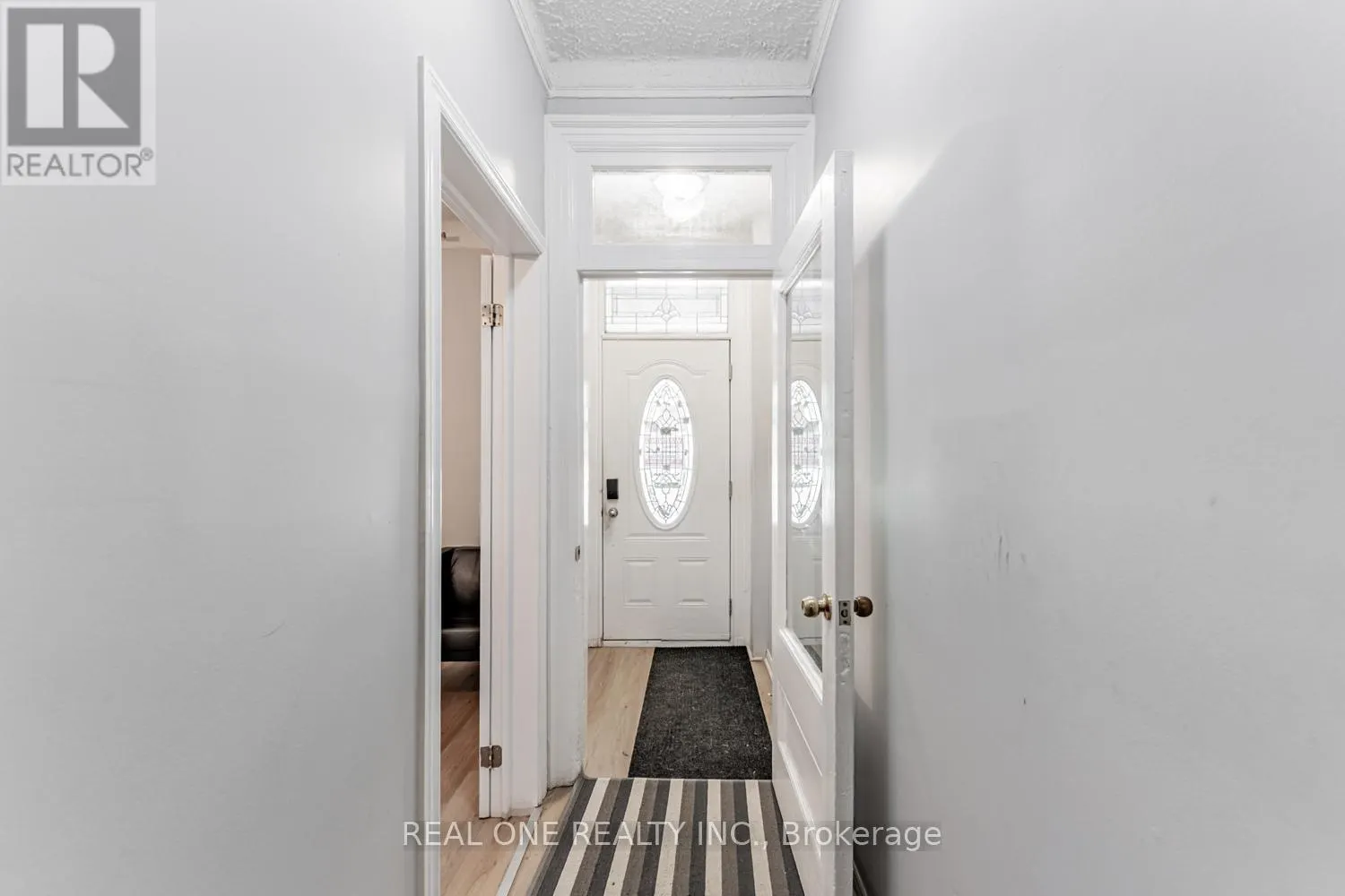 97 LIPPINCOTT STREET