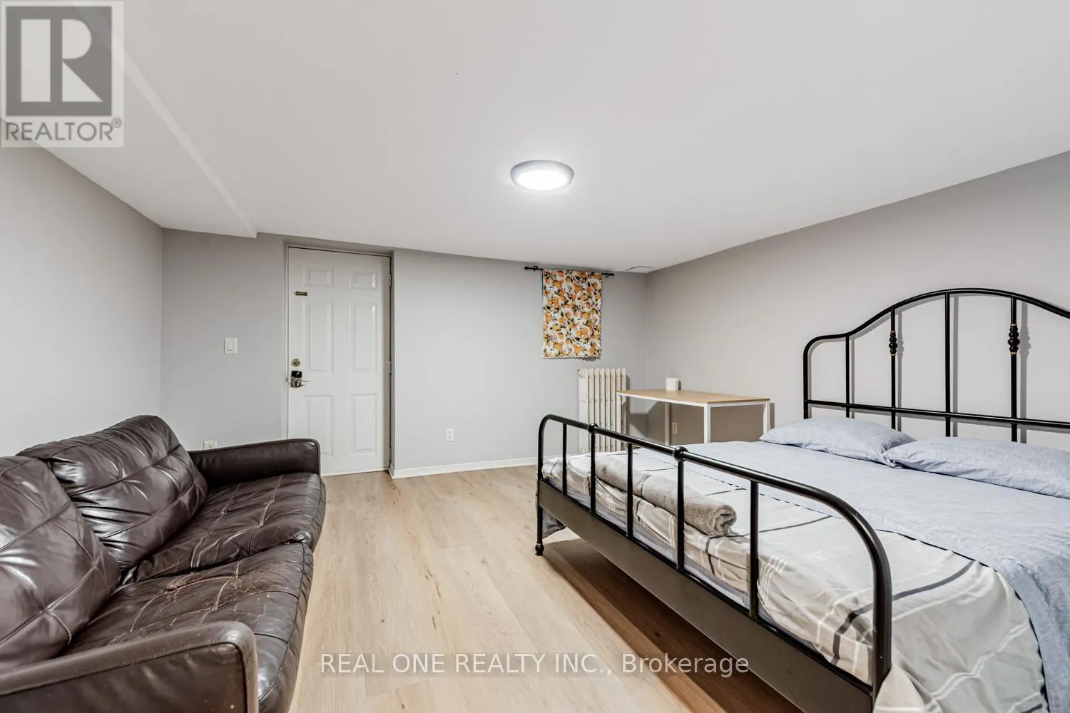 97 LIPPINCOTT STREET