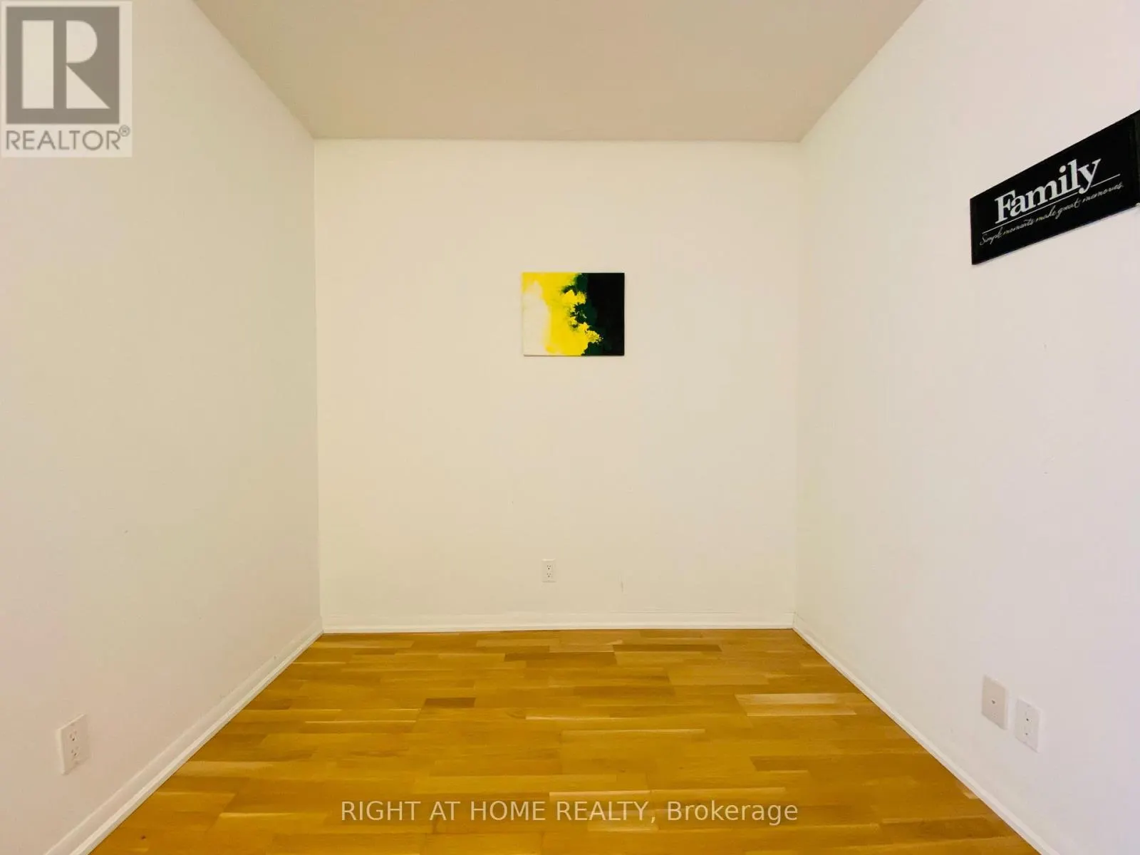 4506 - 832 BAY STREET