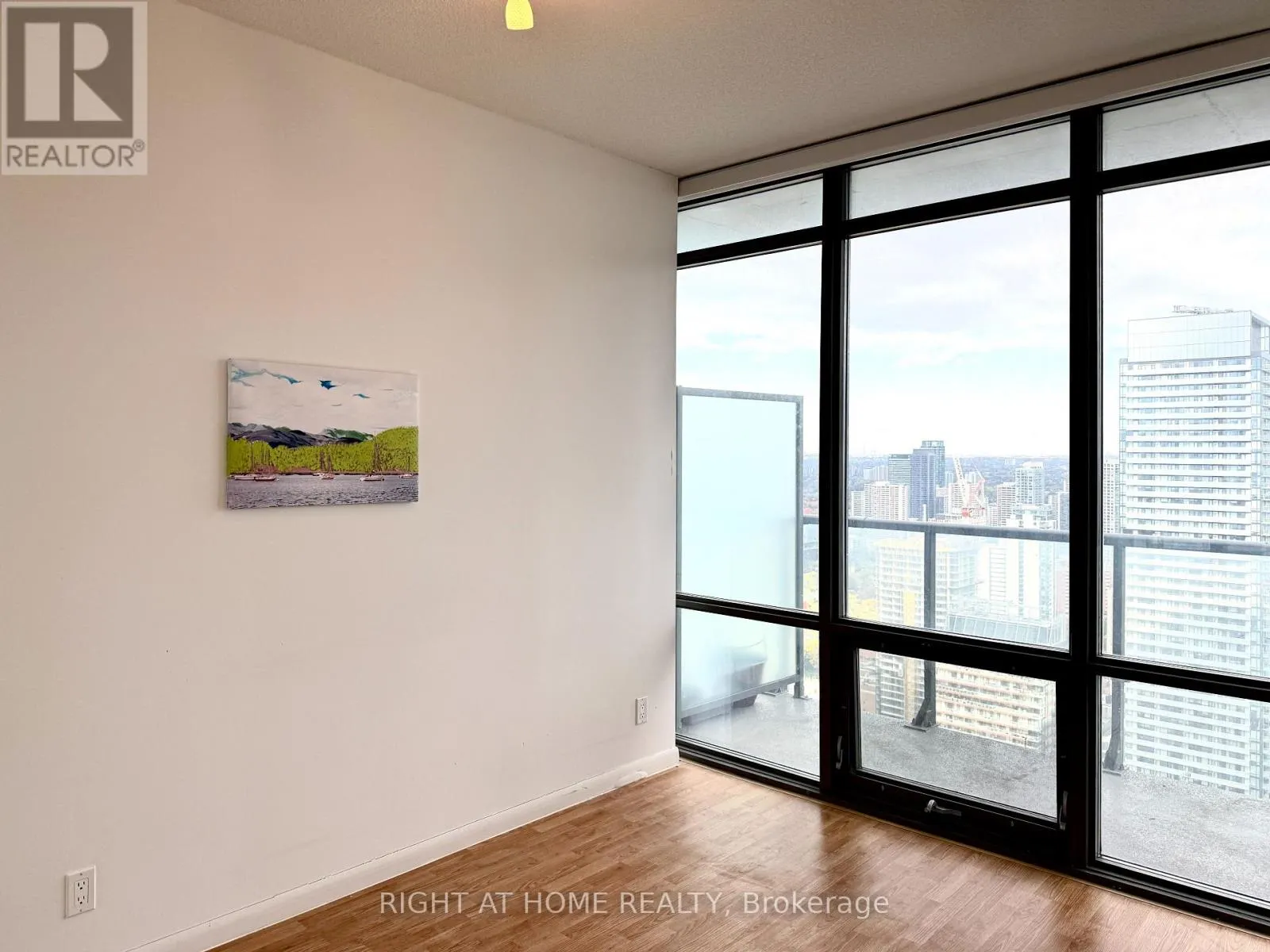 4506 - 832 BAY STREET