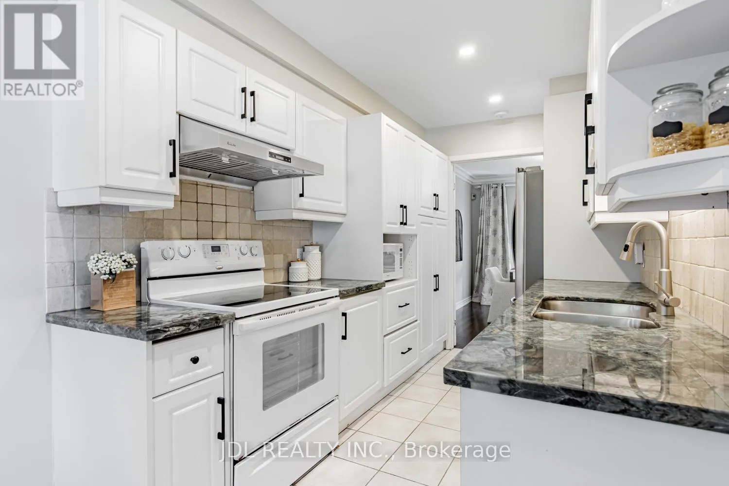 217 - 29 SCENIC MILL WAY