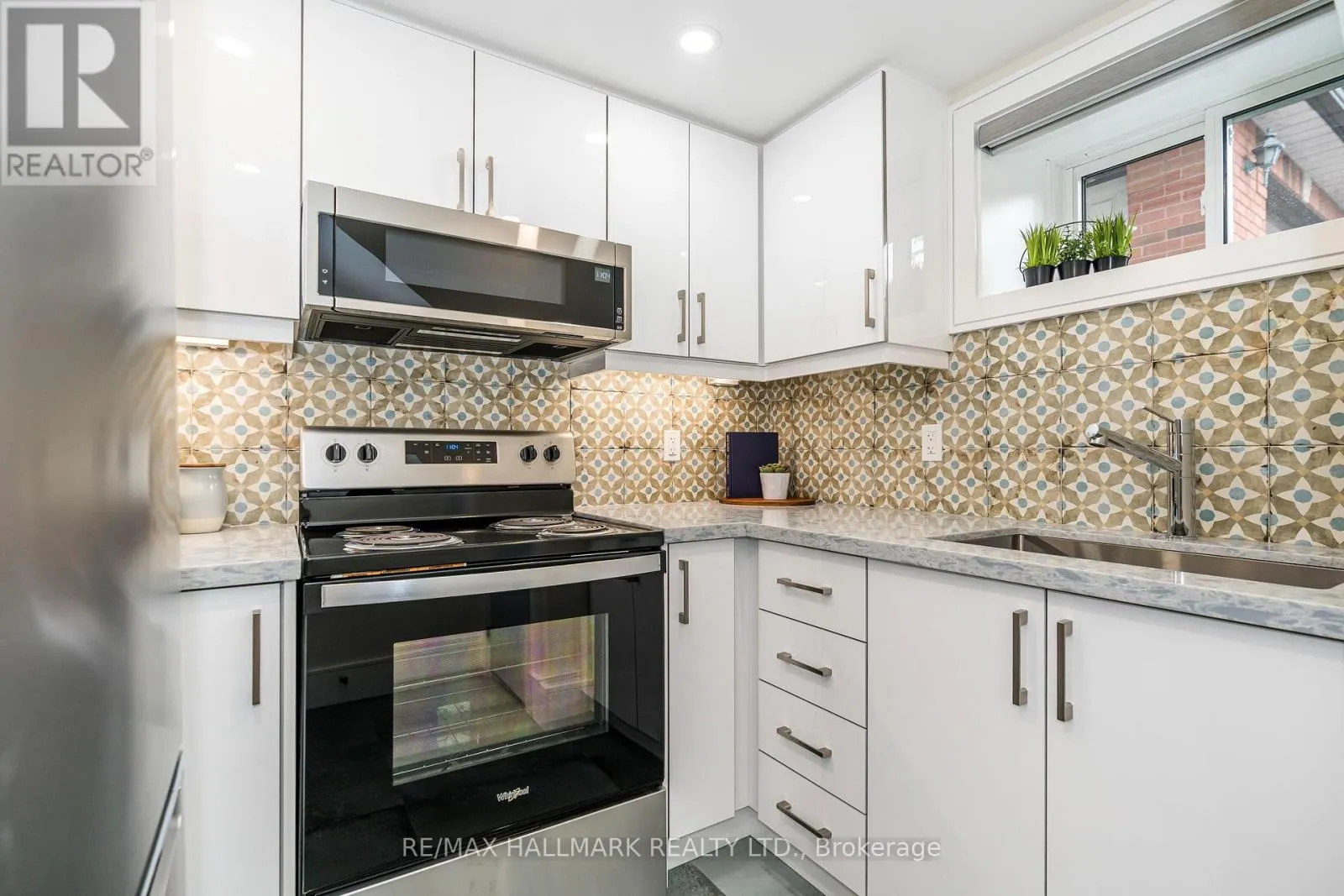 HOUSE - 202 RUSHOLME ROAD