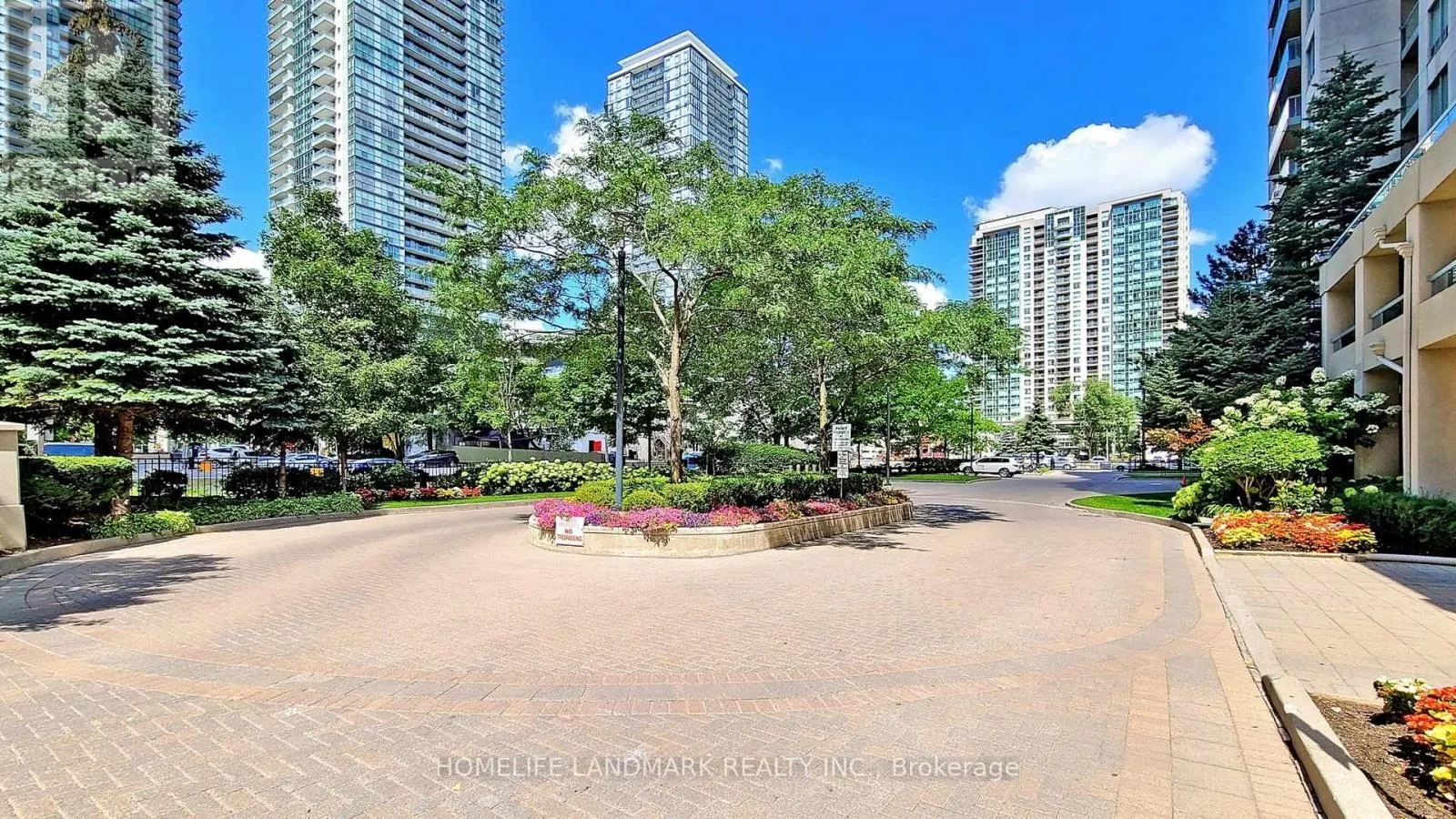 1103 - 28 EMPRESS AVENUE