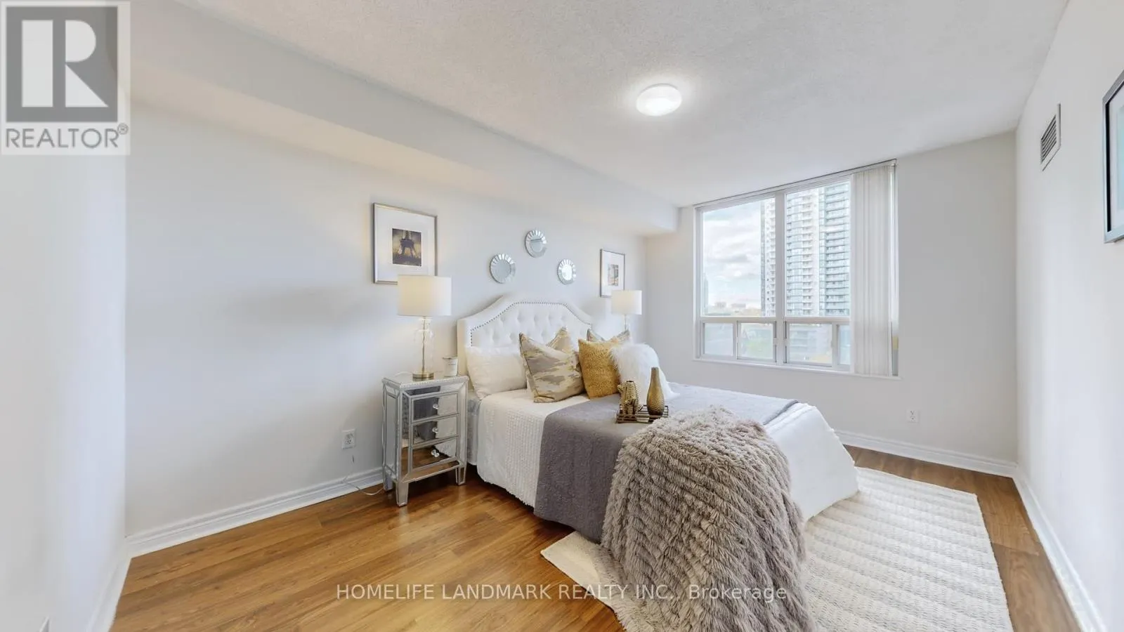 1103 - 28 EMPRESS AVENUE