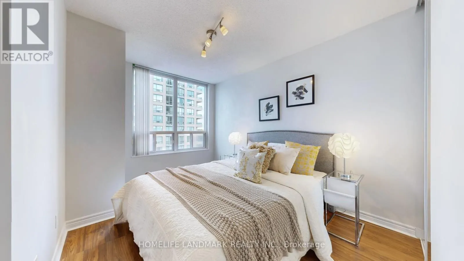 1103 - 28 EMPRESS AVENUE