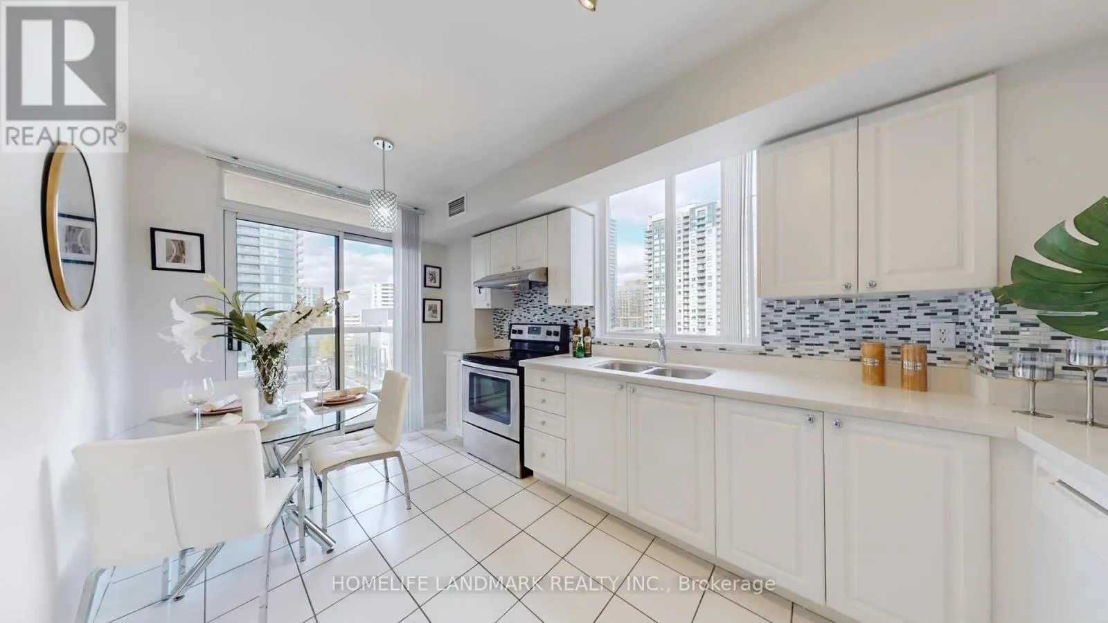 1103 - 28 EMPRESS AVENUE