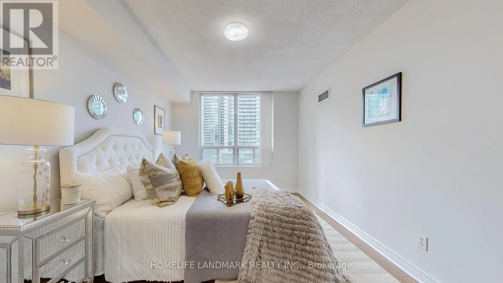 1103 - 28 EMPRESS AVENUE