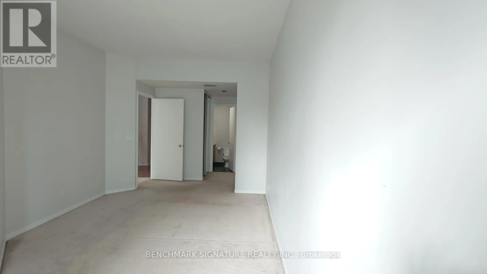 2104 - 7 KING STREET E