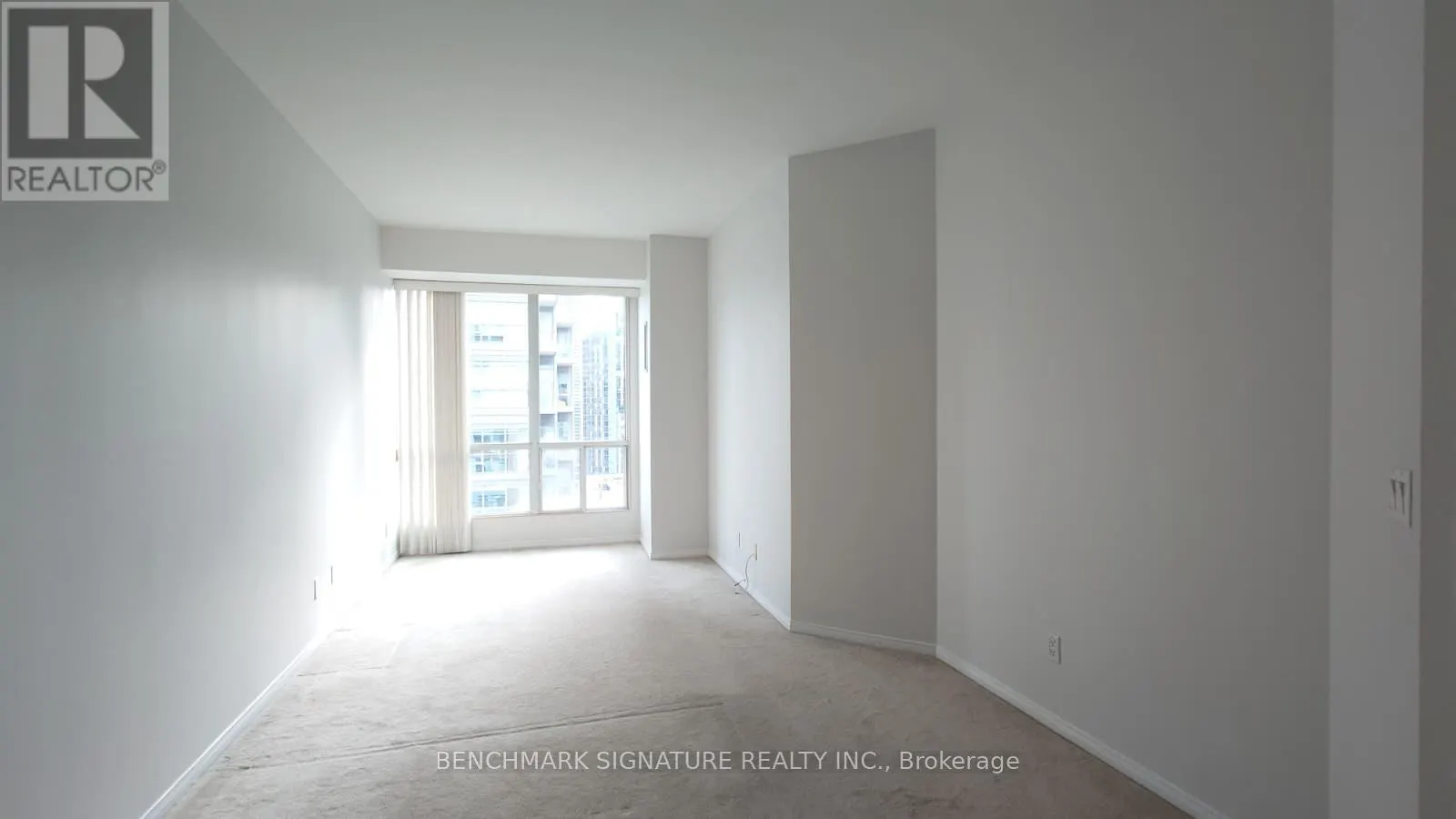 2104 - 7 KING STREET E