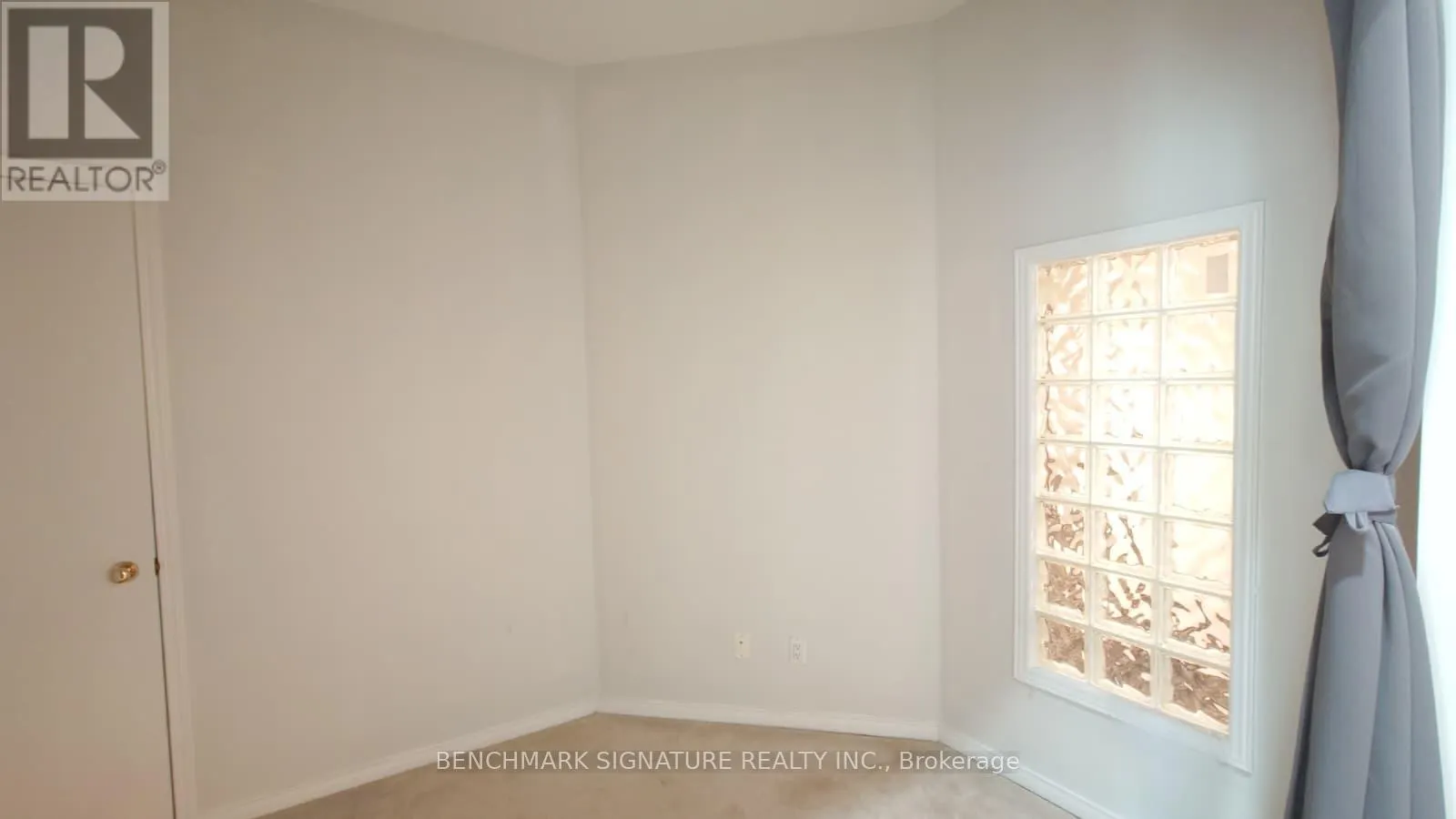 2104 - 7 KING STREET E