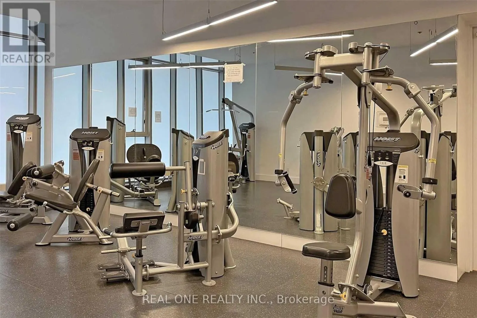 4710 - 12 YORK STREET