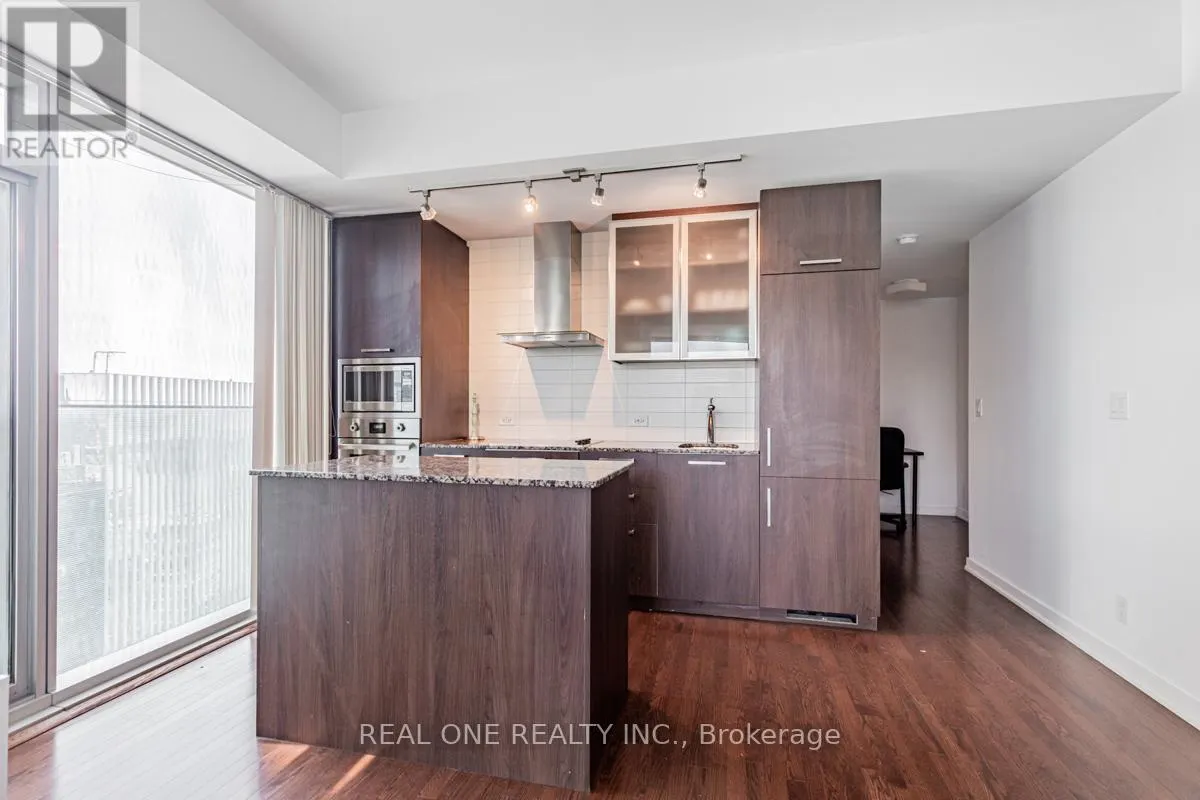 4710 - 12 YORK STREET