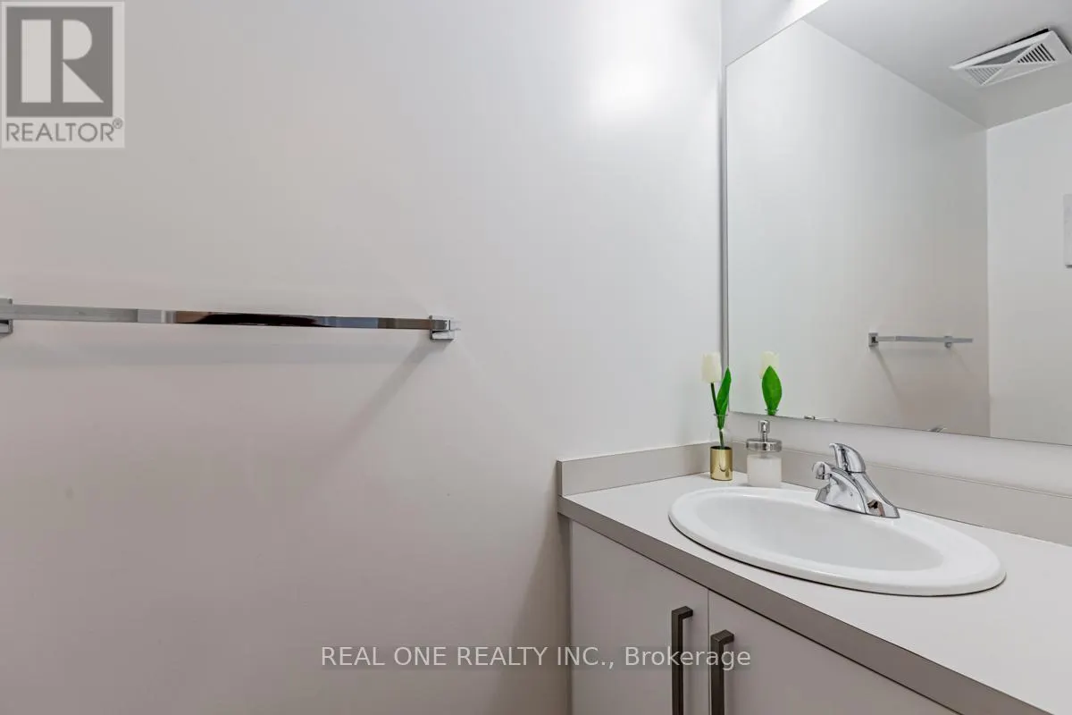 4710 - 12 YORK STREET