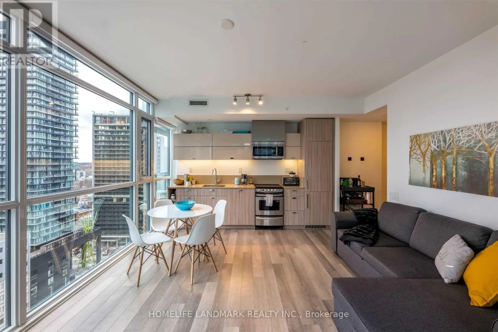 1911 - 290 ADELAIDE STREET W