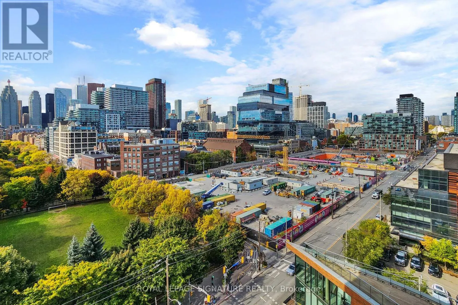 1205 - 39 PARLIAMENT STREET