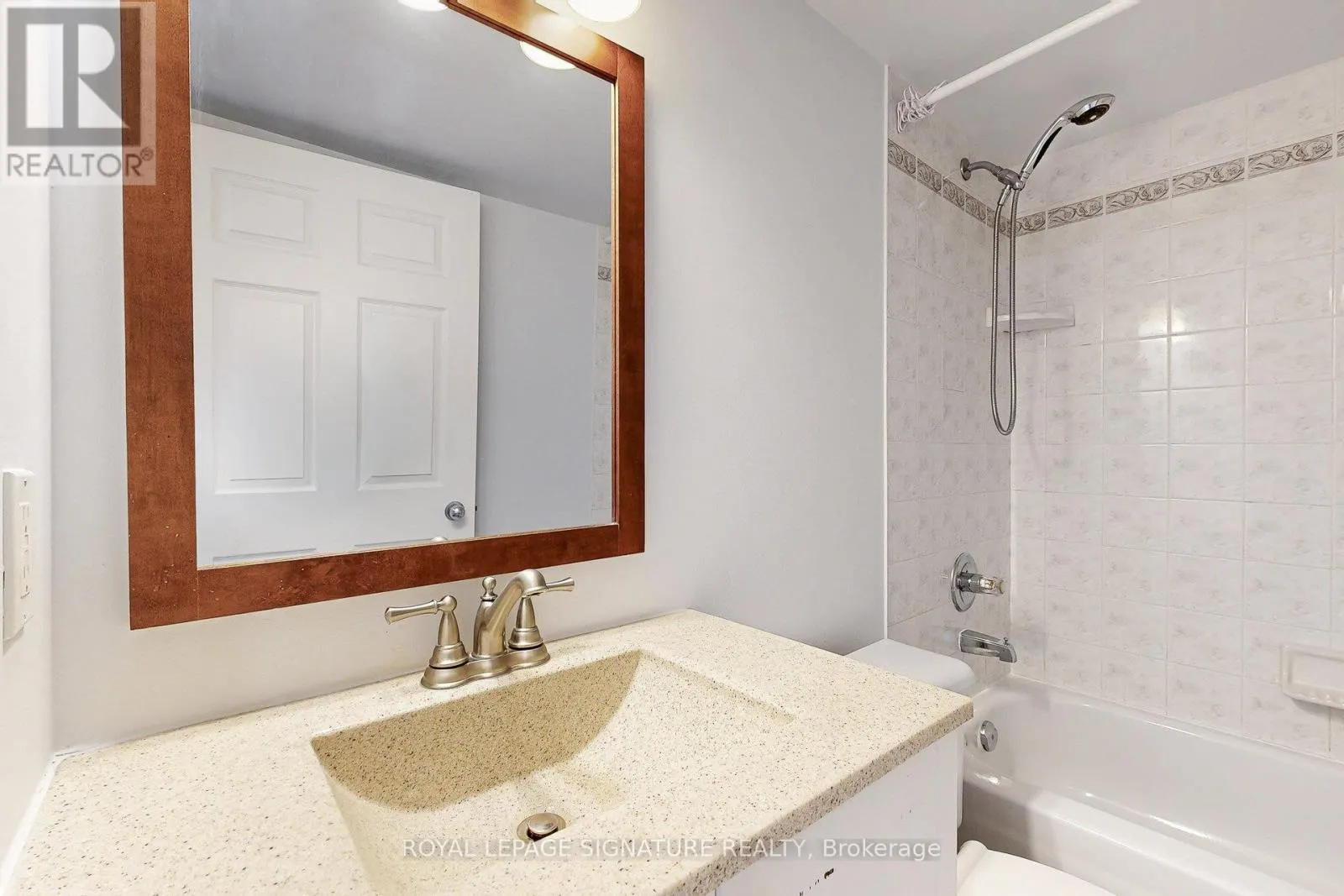 1205 - 39 PARLIAMENT STREET