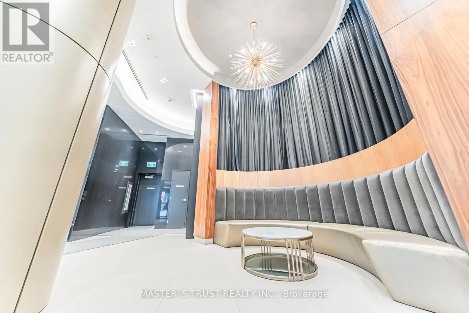 3004 - 99 JOHN STREET