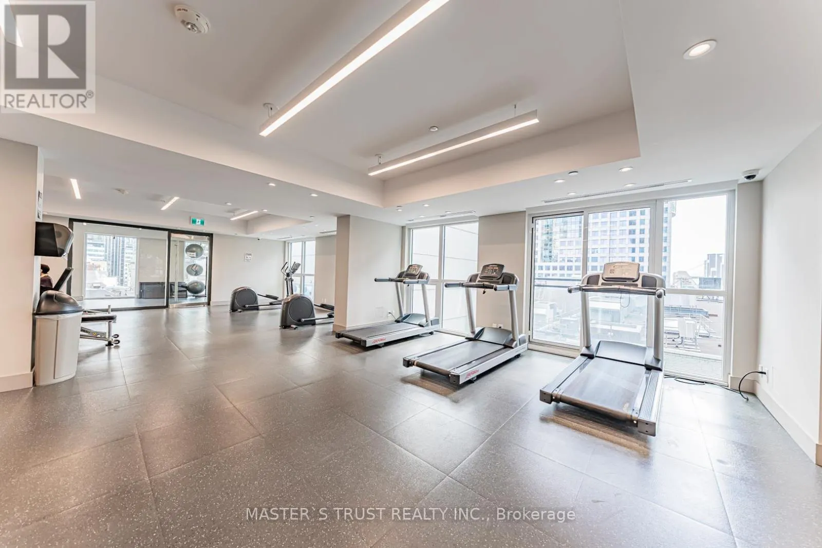 3004 - 99 JOHN STREET