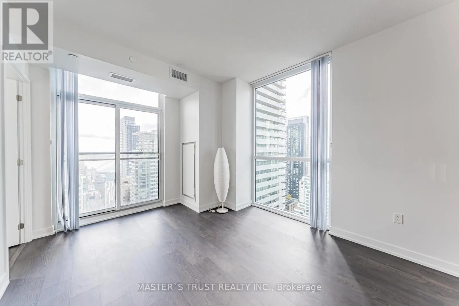 3004 - 99 JOHN STREET