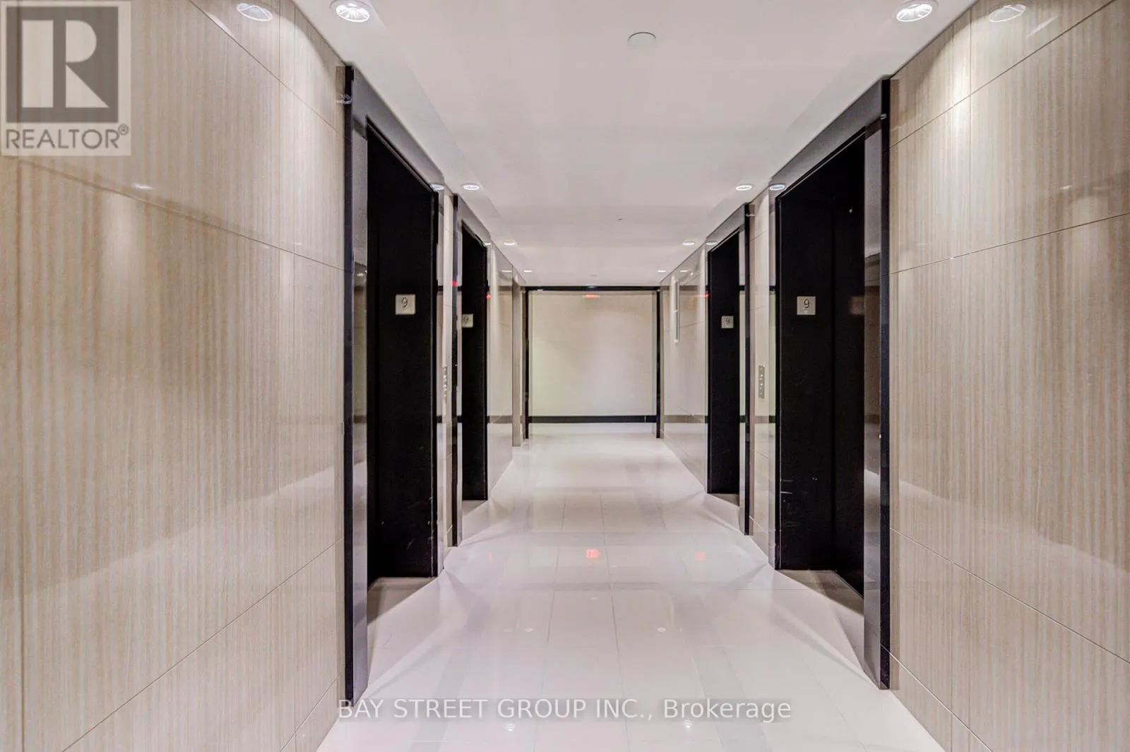 918 - 98 LILLIAN STREET