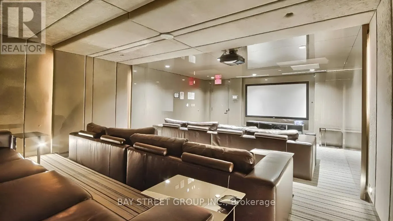 918 - 98 LILLIAN STREET