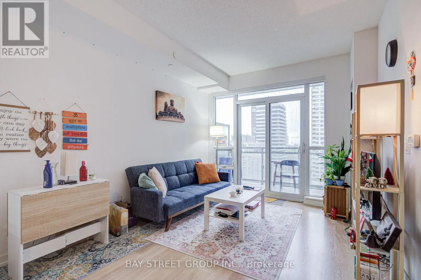 918 - 98 LILLIAN STREET