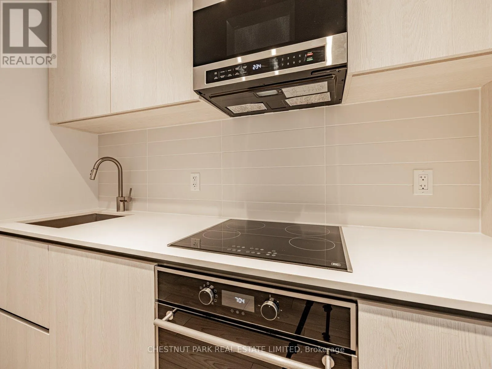 1006 S - 110 BROADWAY AVENUE