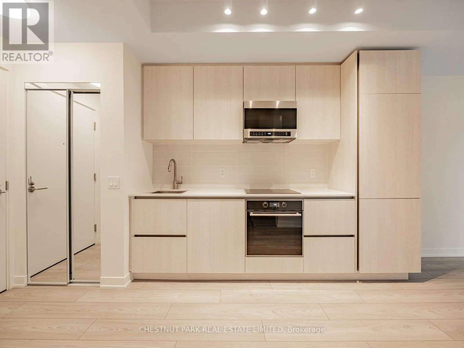 1006 S - 110 BROADWAY AVENUE