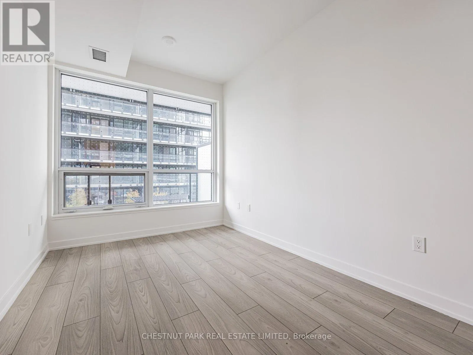 1006 S - 110 BROADWAY AVENUE