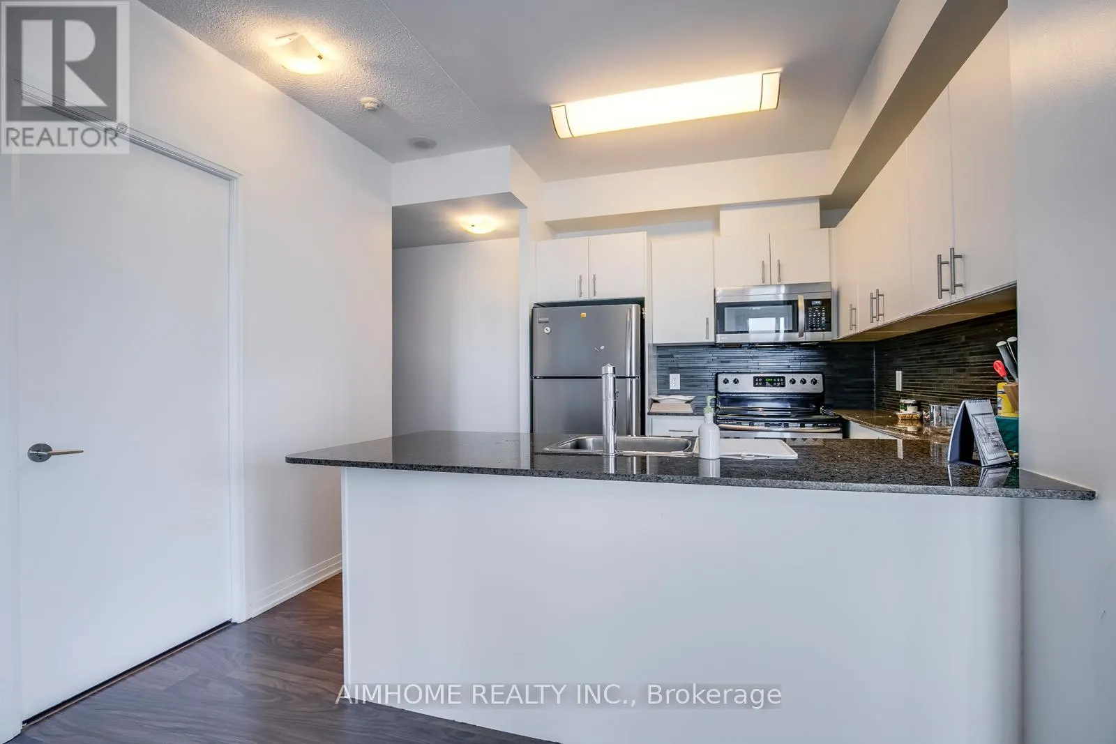 713 - 25 COLE STREET