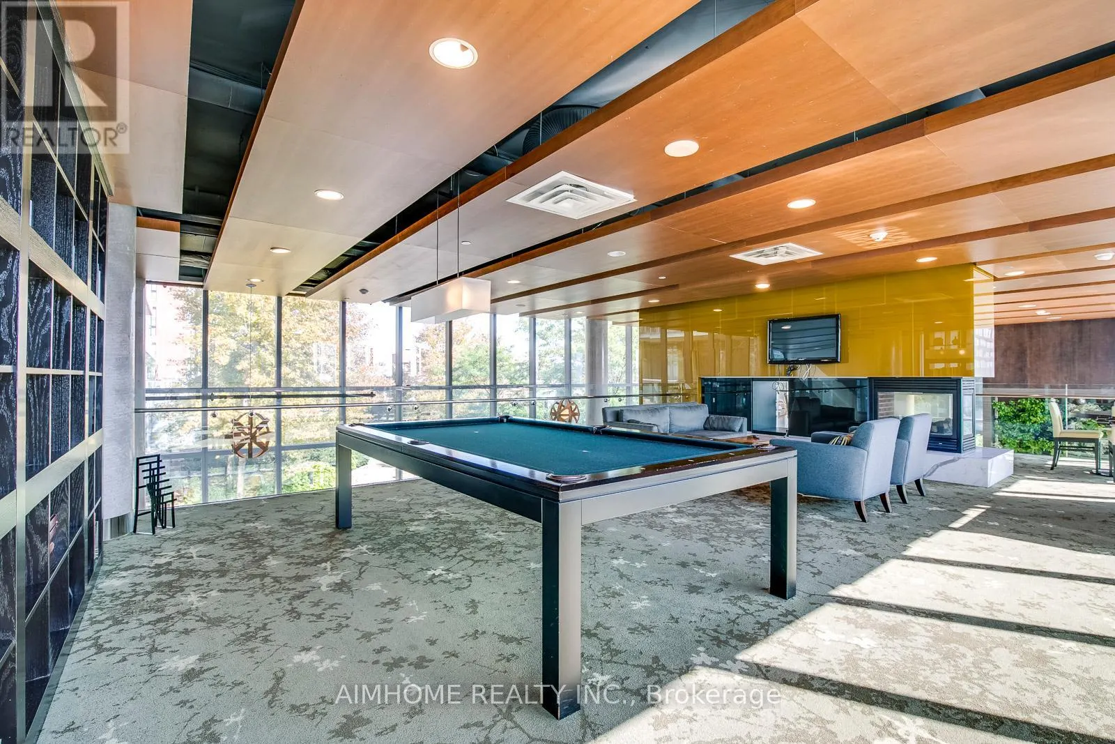 713 - 25 COLE STREET