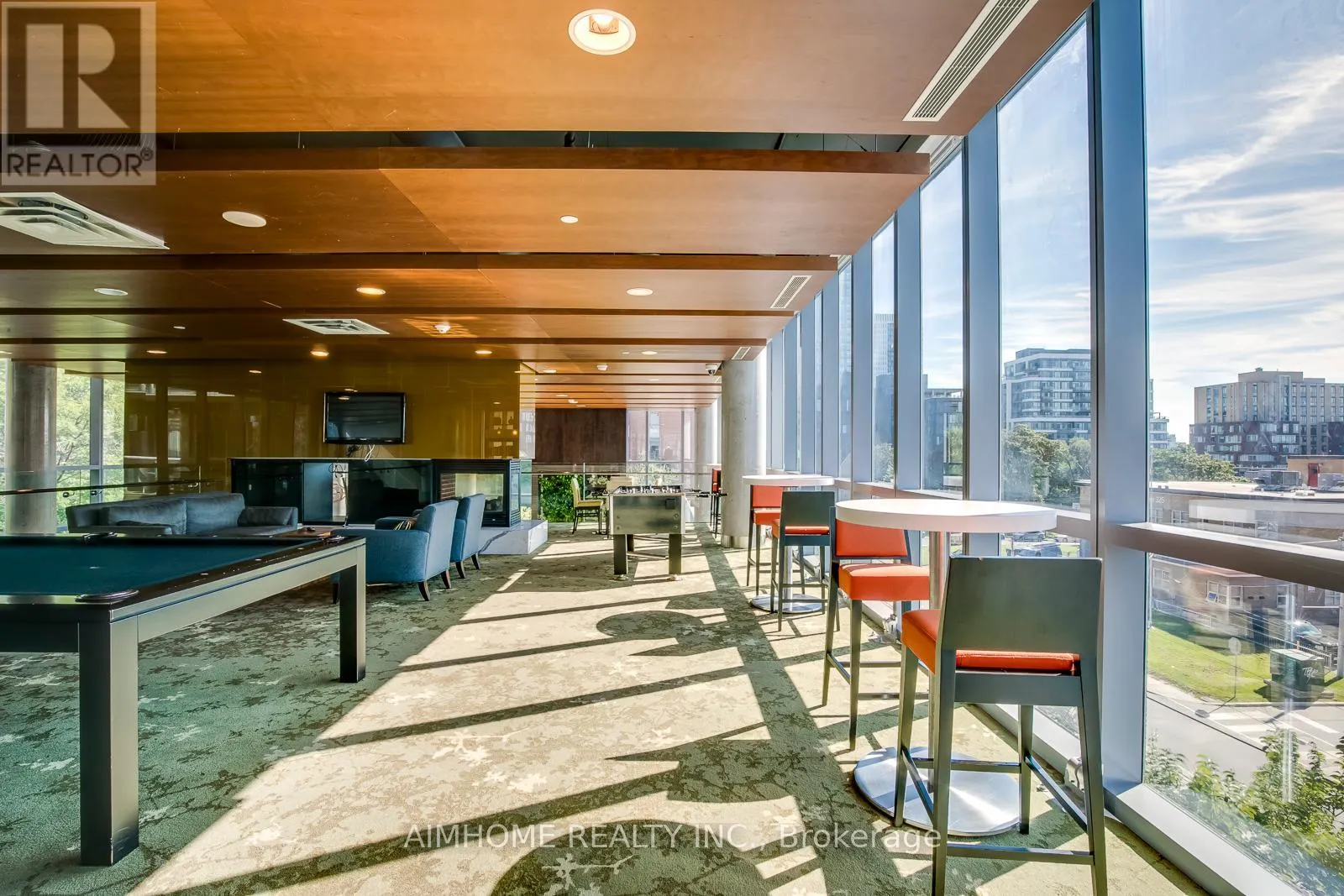 713 - 25 COLE STREET