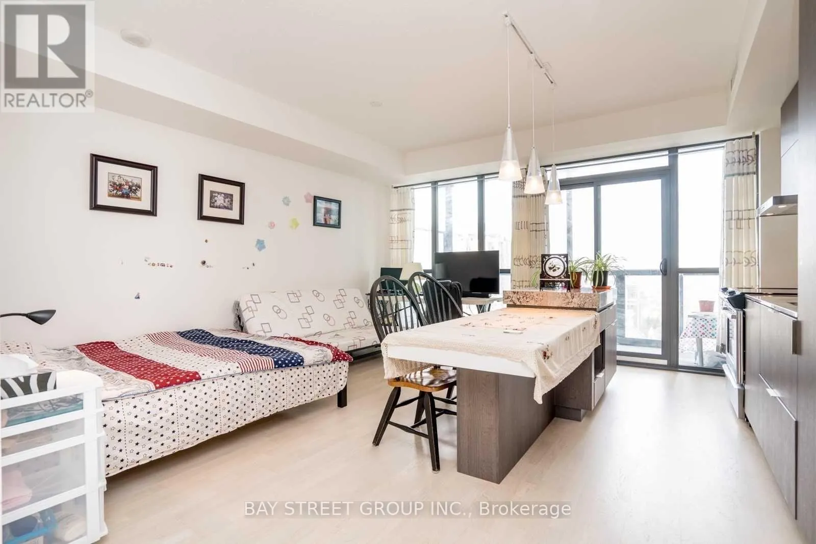 1709 - 101 CHARLES STREET E