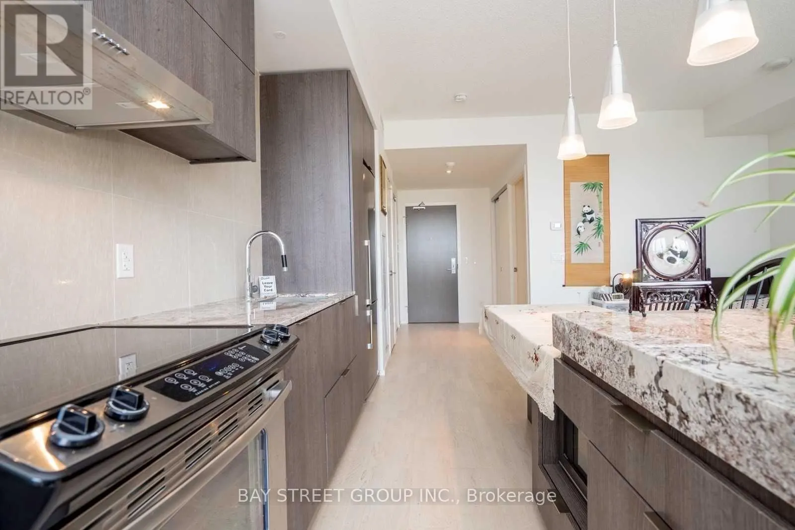 1709 - 101 CHARLES STREET E