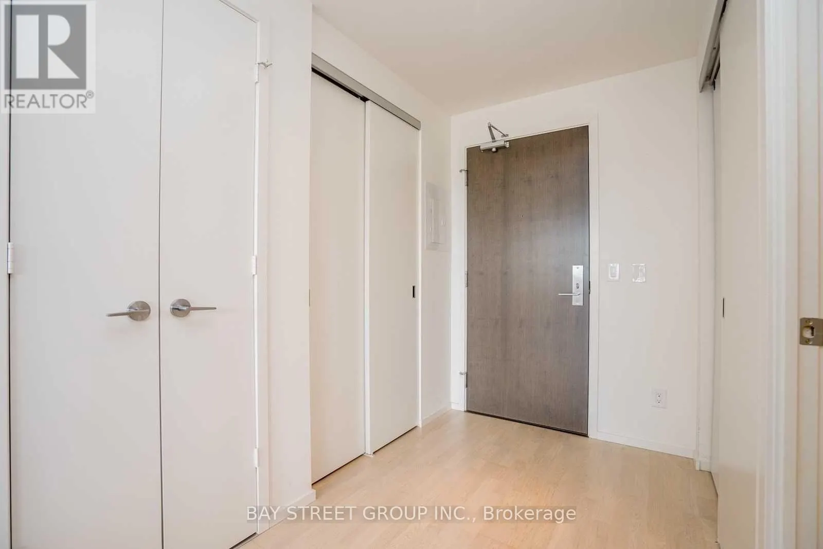 1709 - 101 CHARLES STREET E