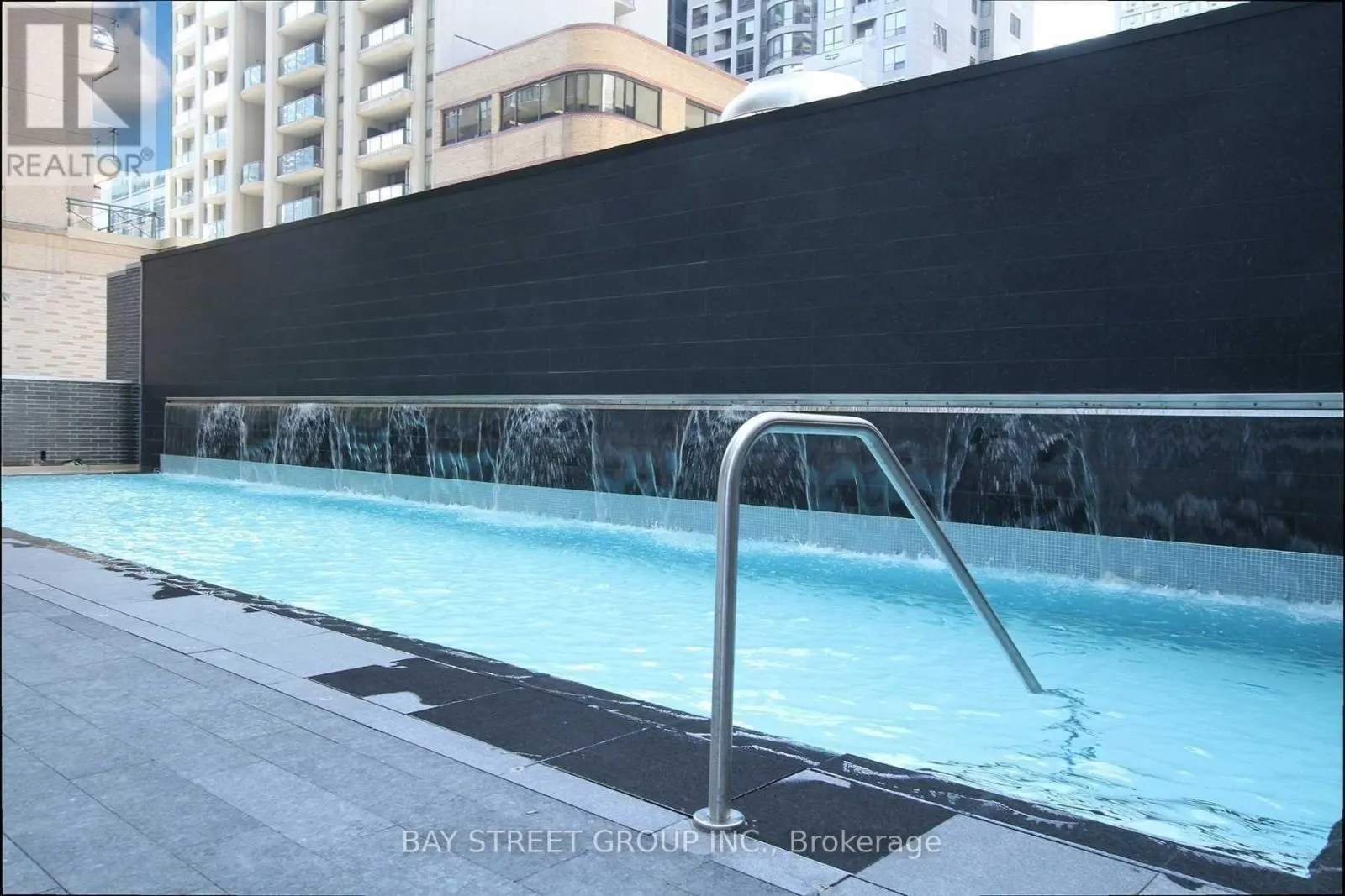 2103 - 42 CHARLES STREET E