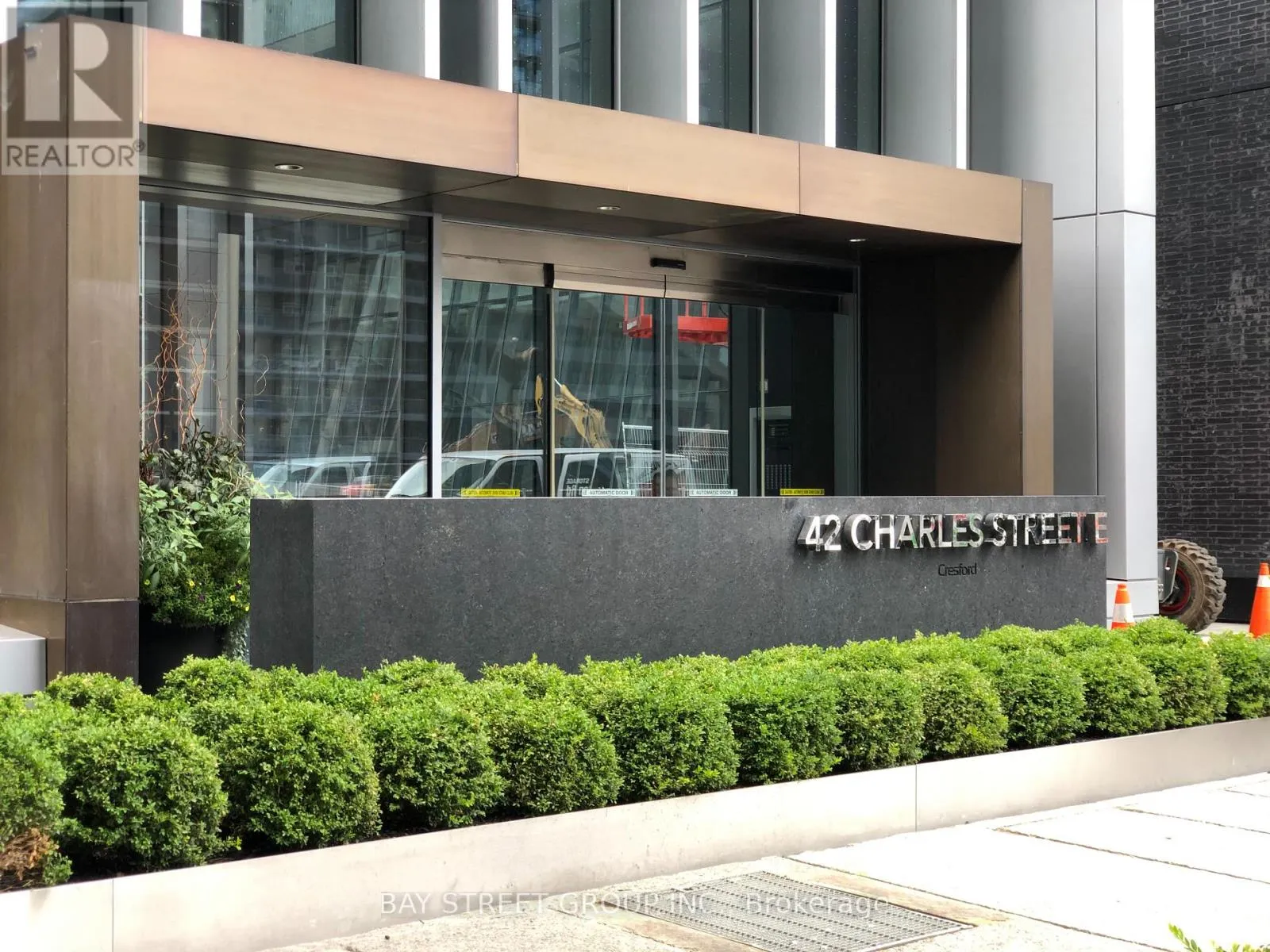 2103 - 42 CHARLES STREET E