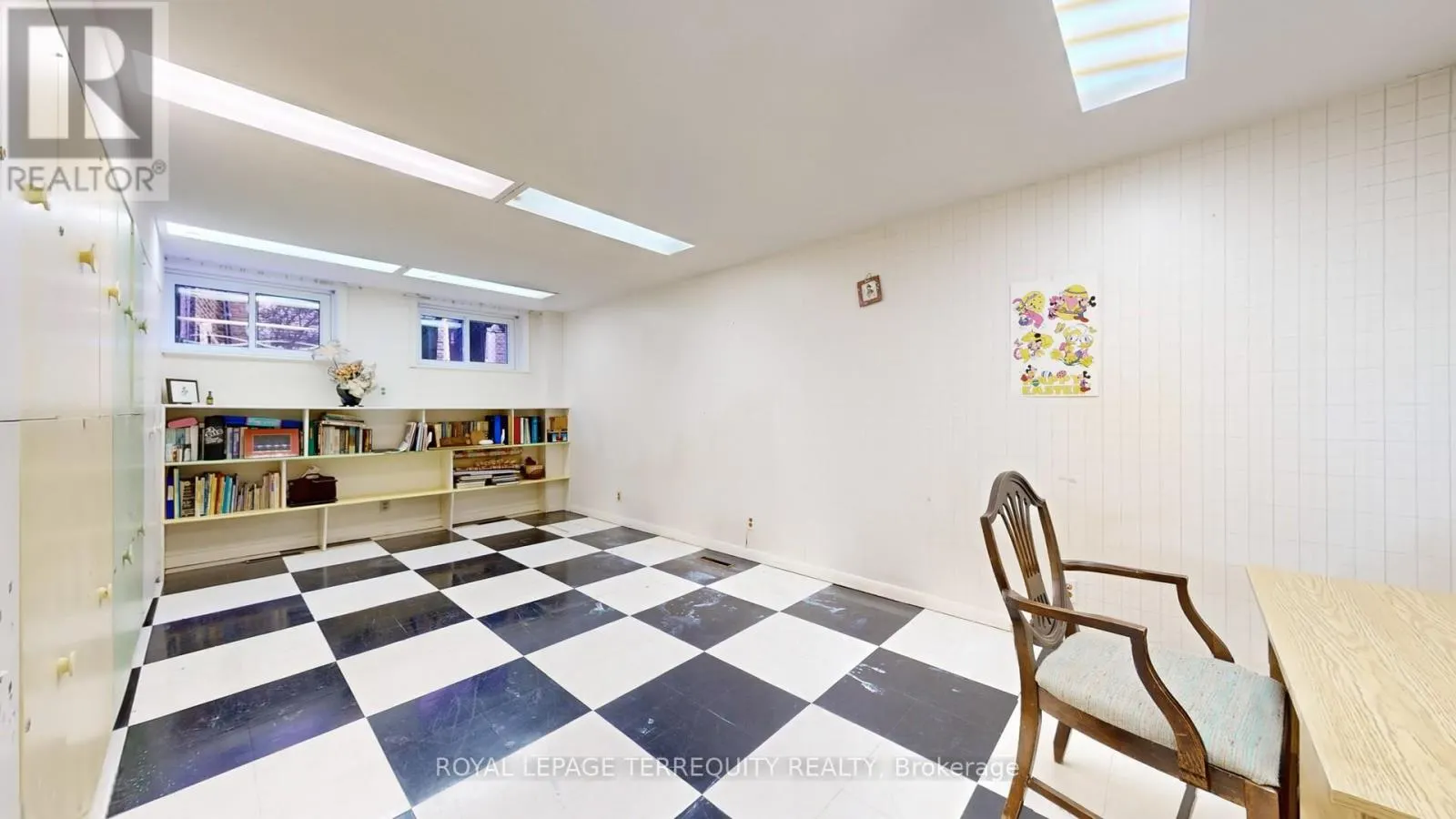 41 BEARDMORE CRESCENT