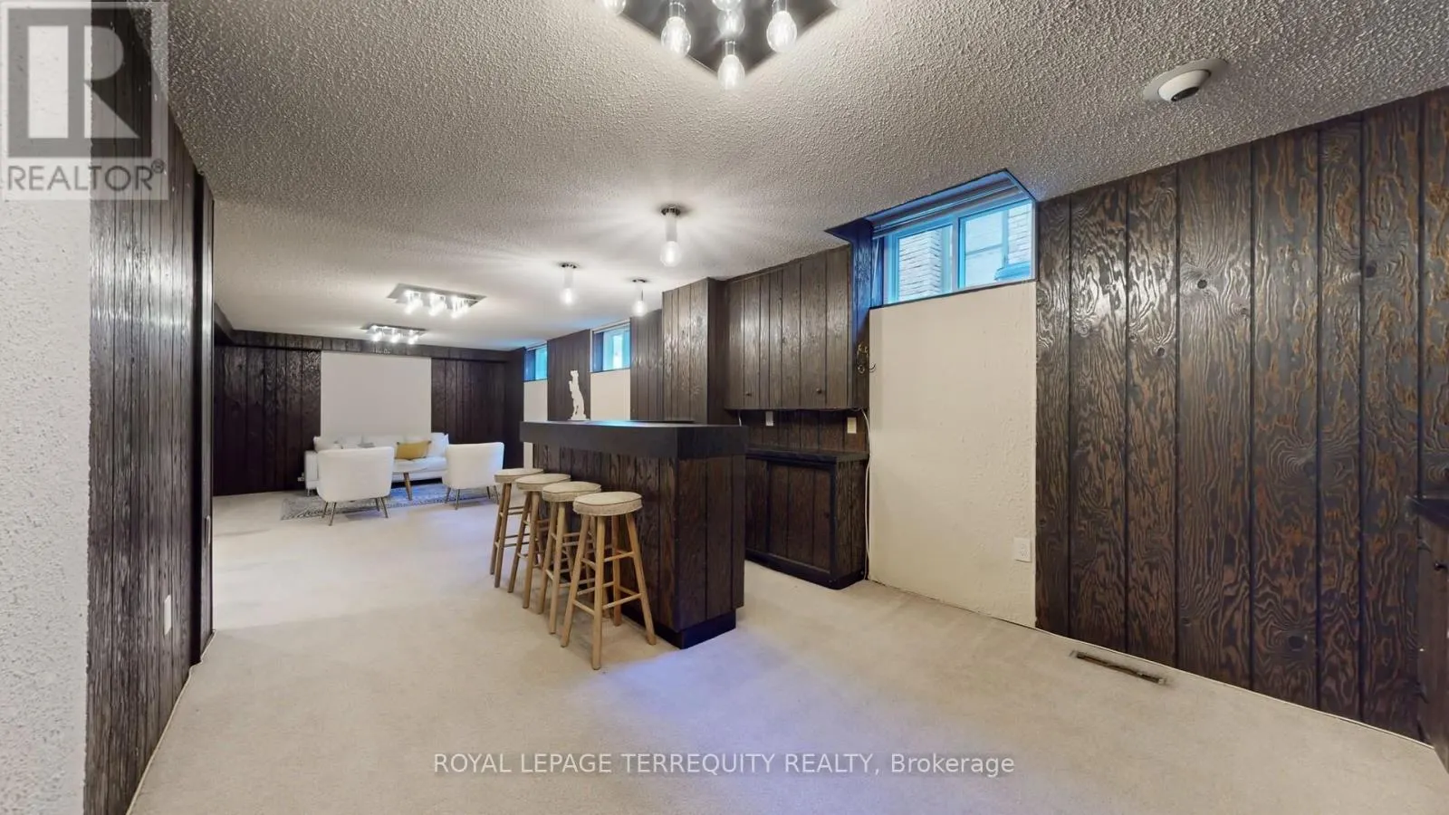 41 BEARDMORE CRESCENT