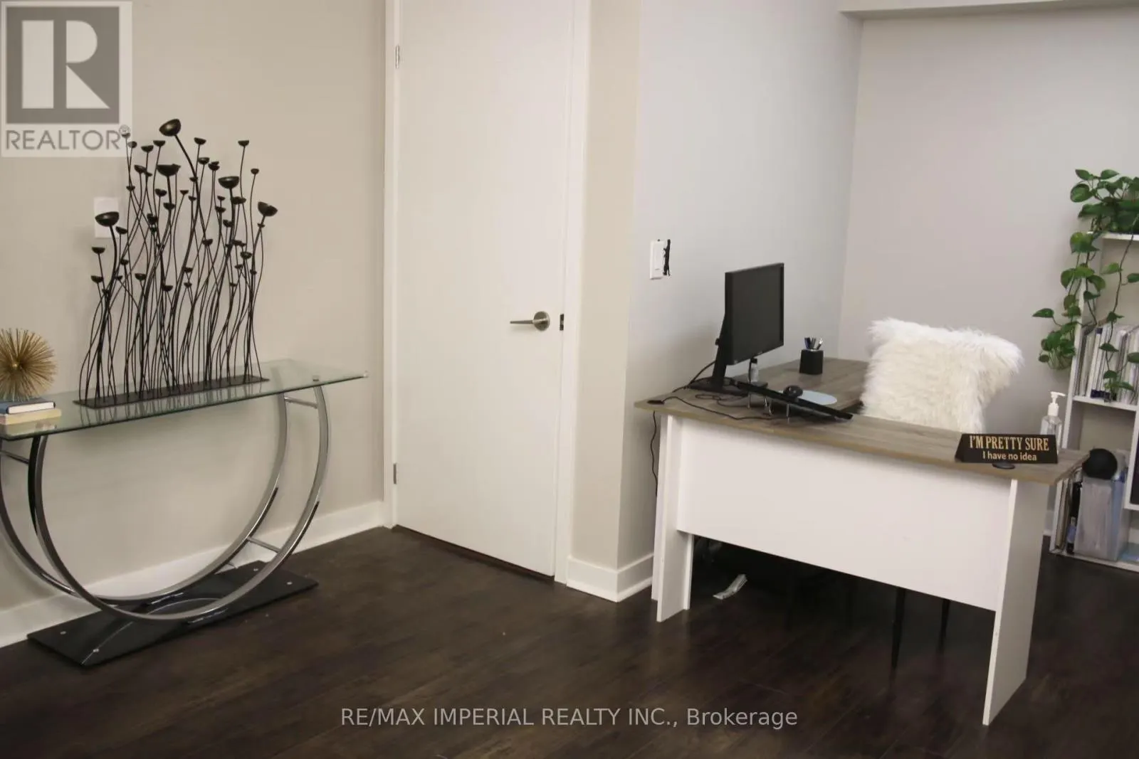 723 - 295 ADELAIDE STREET W