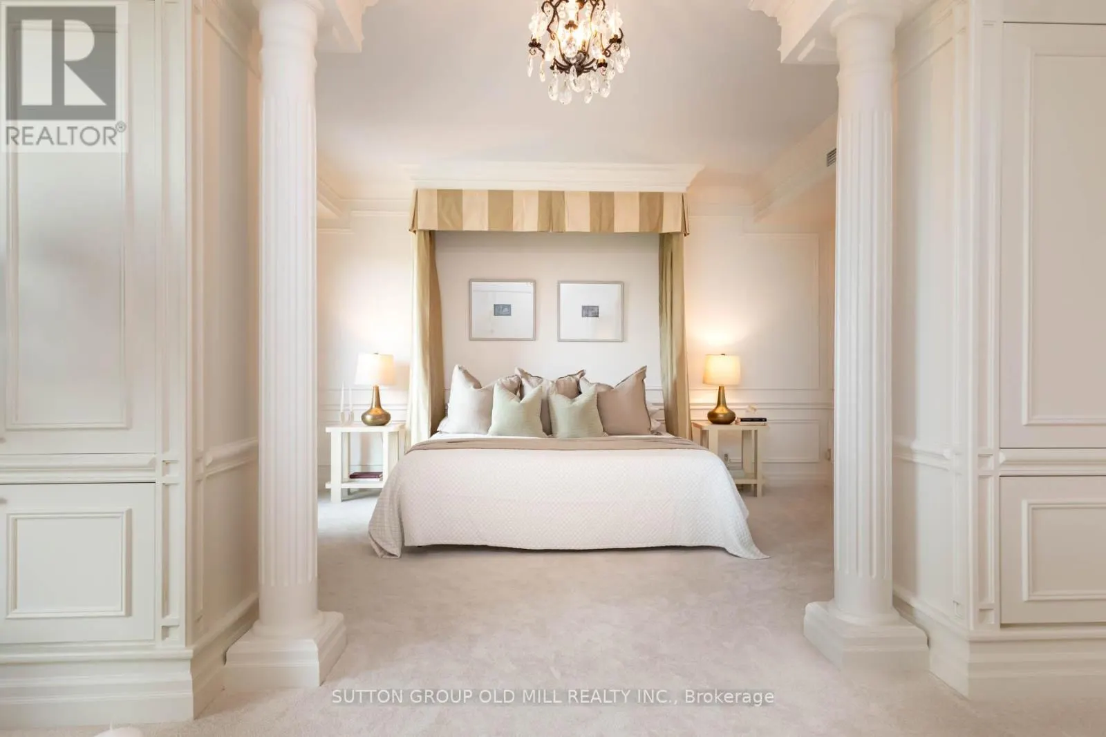 700 - 38 AVENUE ROAD