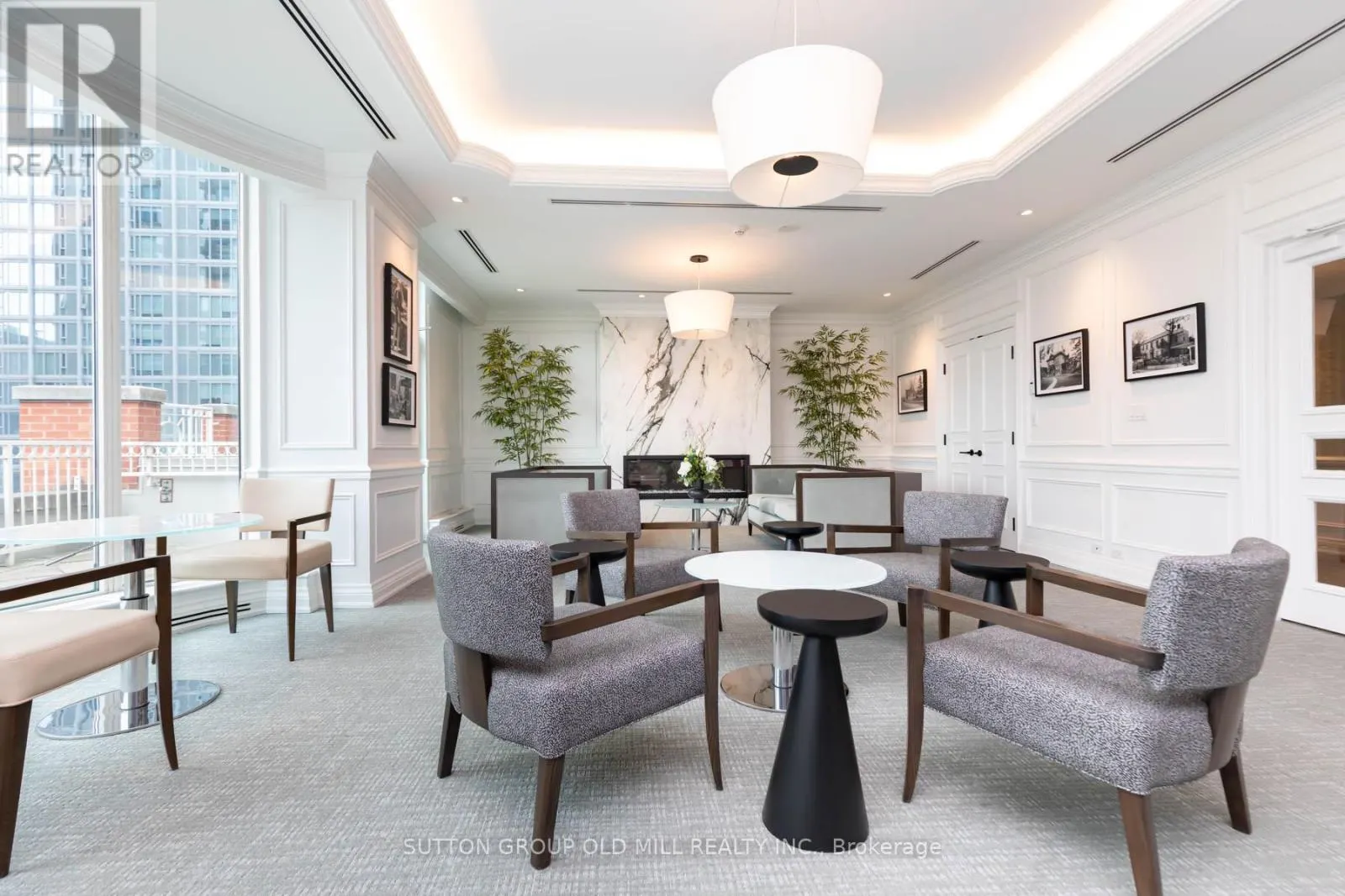 700 - 38 AVENUE ROAD