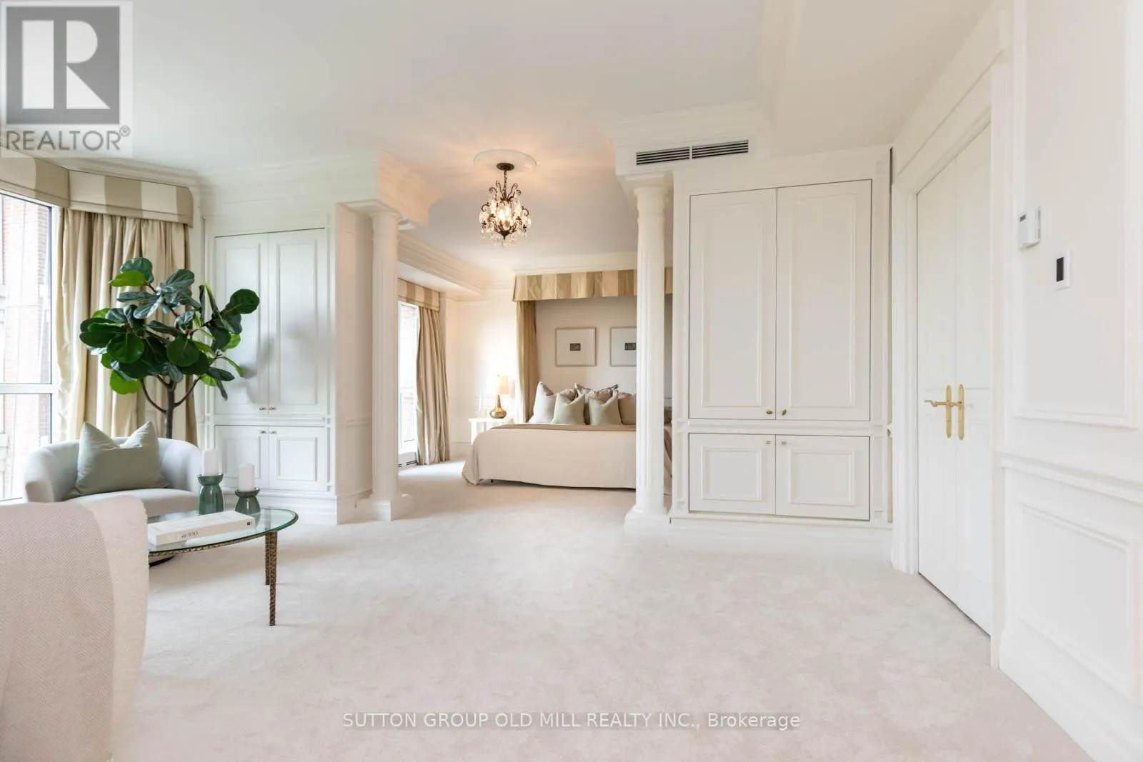 700 - 38 AVENUE ROAD