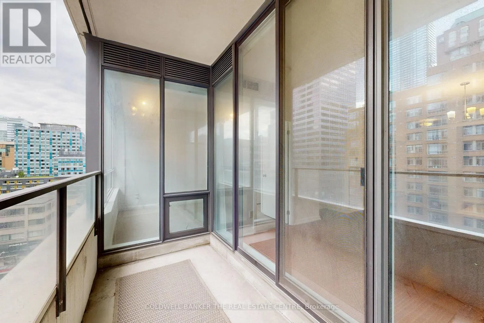 1118 - 111 ELIZABETH STREET