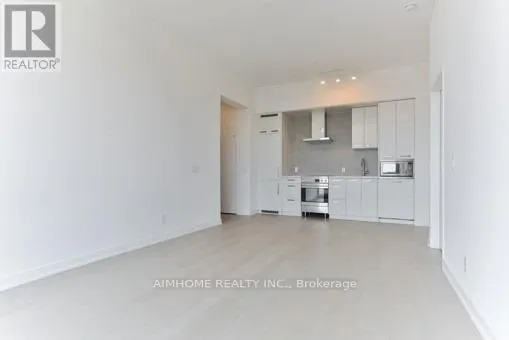 N1111 - 455 FRONT STREET E