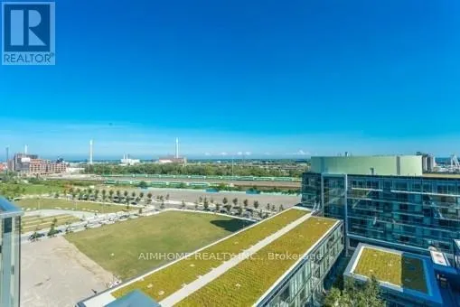 N1111 - 455 FRONT STREET E