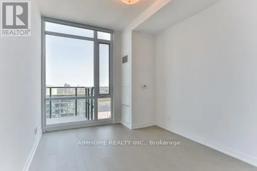 N1111 - 455 FRONT STREET E