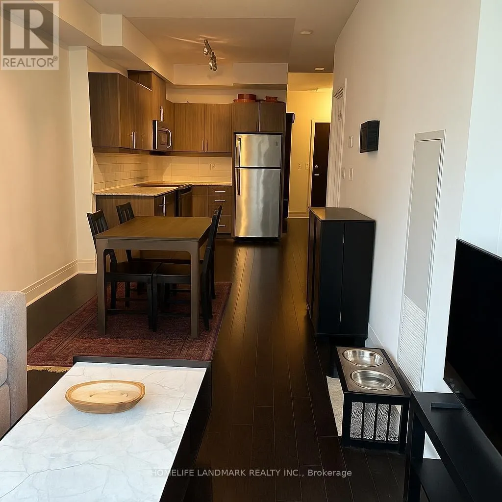 409 - 17 KENASTON GARDENS